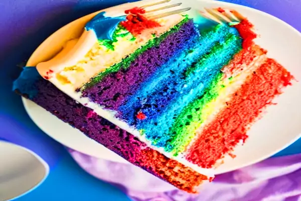 Una proción de una tarta arco iris